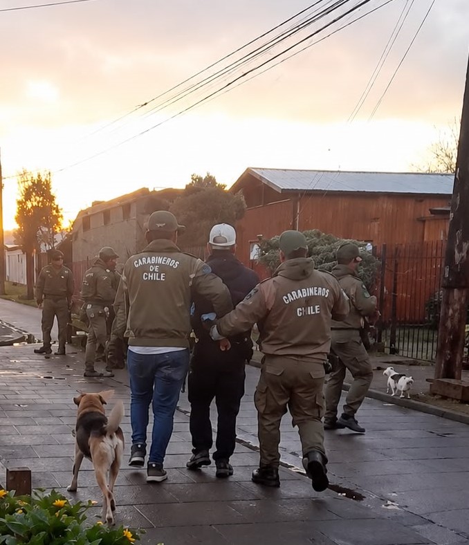 Tres detenidos por robo con intimidación y receptación en La Unión