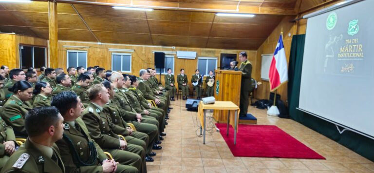 Carabineros de Los Ríos conmemoró el Día del Mártir