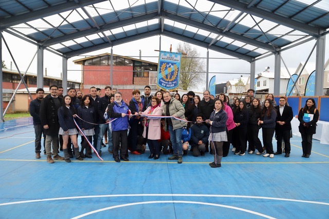 Inauguran nueva multicancha cubierta del Liceo Bicentenario Vicente Pérez Rosales de Río Bueno