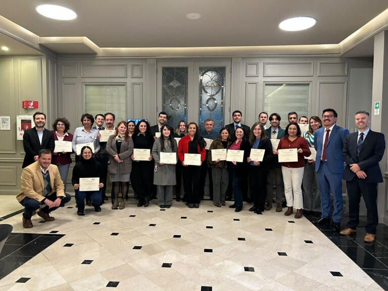 Servicios públicos fortalecen capacidades para una mejor gestión del comercio agrícola internacional
