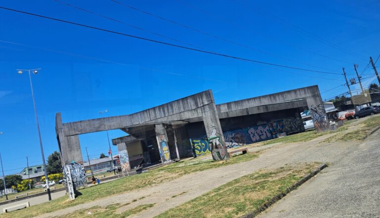 Gobierno Regional destinará $1.813 millones para reposición de Plaza Rotonda en sector Yáñez Zavala–Pablo Neruda