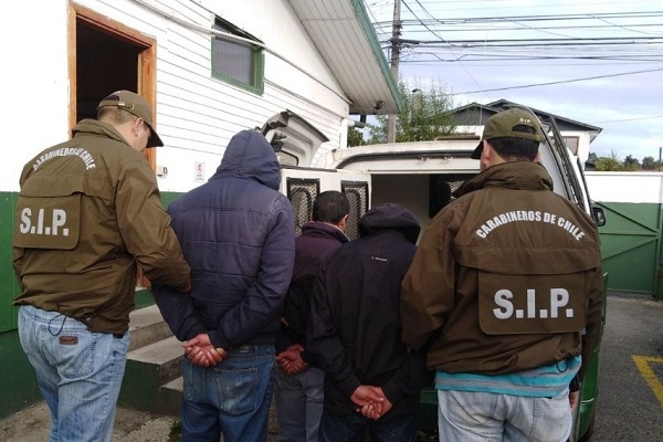 5 detenidos por robos con violencia e intimidación en Valdivia y Osorno