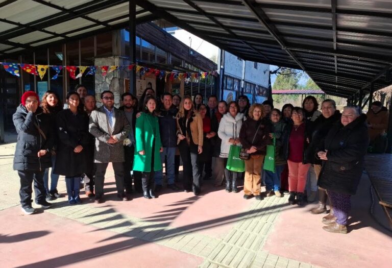 Jornada “Mujeres, emprendimiento y autonomía” en Los Lagos reunió a más de 70 emprendedoras locales
