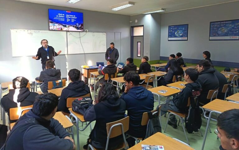 Servicio de Reinserción Social Juvenil alcanza cobertura regional con charlas preventivas en las 12 comunas de Los Ríos