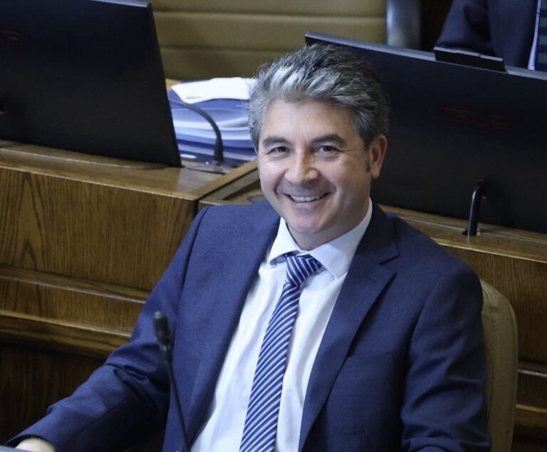 Oficina del diputado Omar Sabat lamenta accidente y asegura colaboración con la investigación