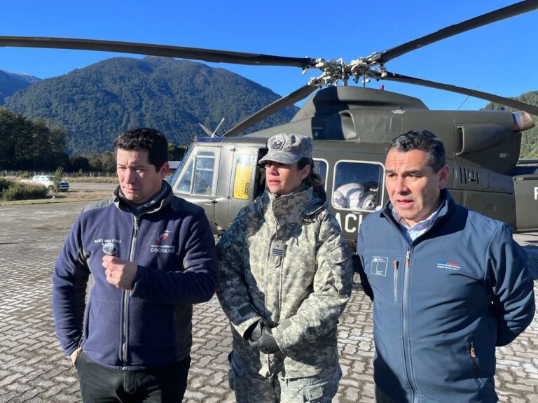 Ministerio de Agricultura, FACH y Municipio concretan histórico operativo para abastecer a familias aisladas de Paso El León