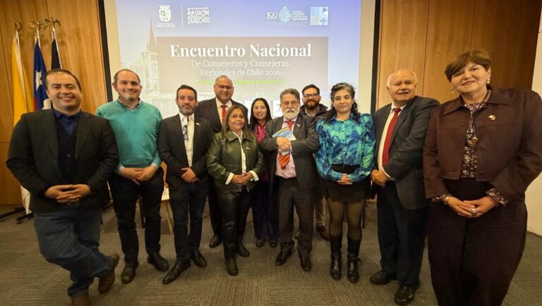 Delegación de Los Ríos participó en encuentro de ANCORE por la descentralización regional
