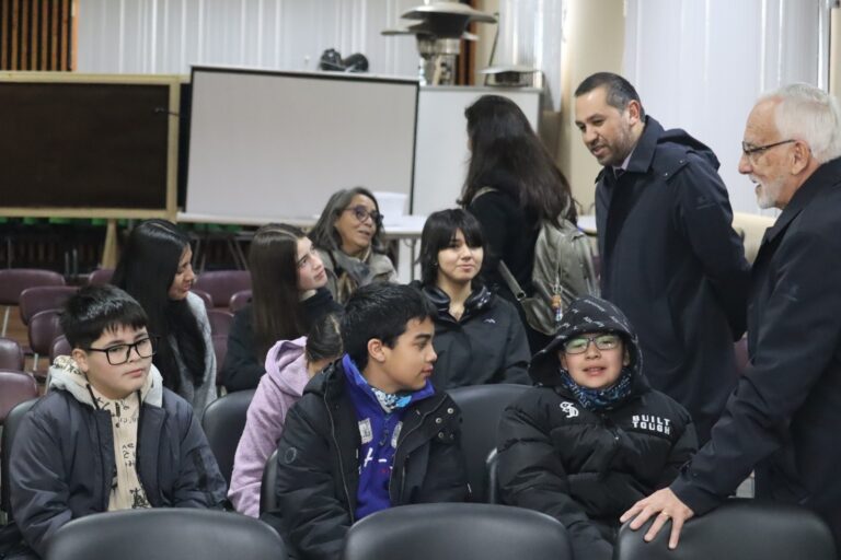 Vuelta a clases: 351 establecimientos educacionales de Los Ríos retoman sus actividades este lunes