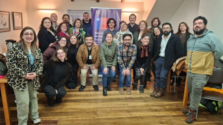 Reinserción Social Juvenil certifica a profesionales y consolida estrategia de formación especializada en Los Ríos