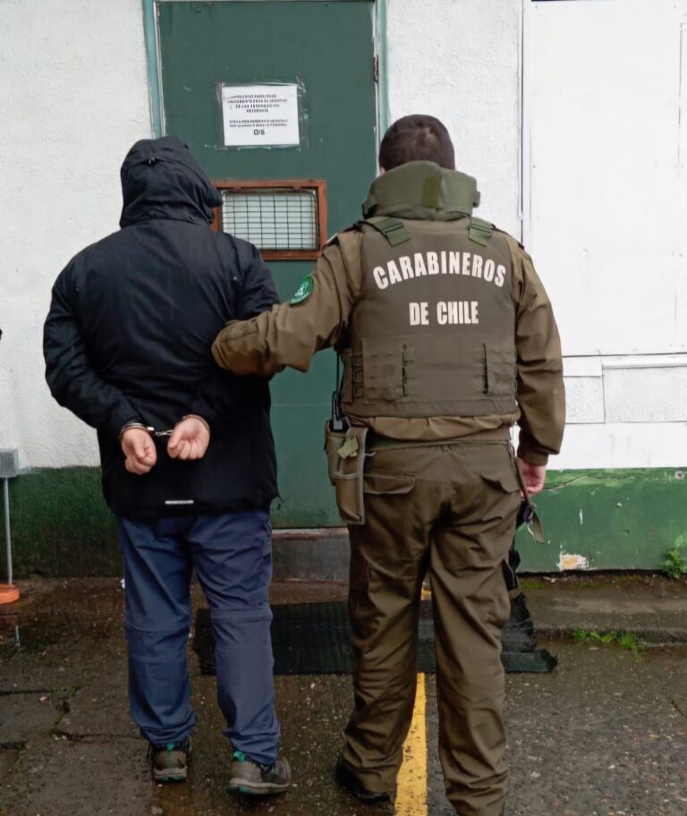 Detienen a hombre acusado de agredir a tres adolescentes en Valdivia