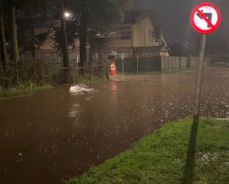 Balance de la emergencia: Municipalidad de Paillaco atendió 243 requerimientos en 10 días de intensas precipitaciones