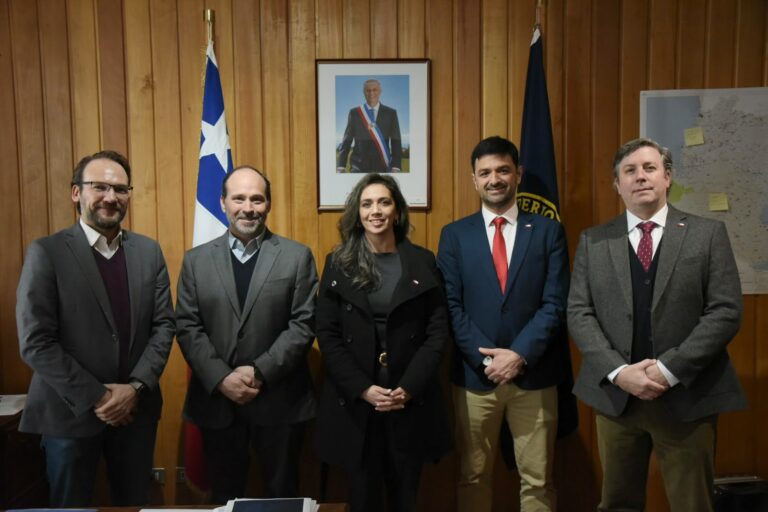 Innovación, sostenibilidad e industria naval marcaron visita de gerentes nacionales de Corfo a Los Ríos