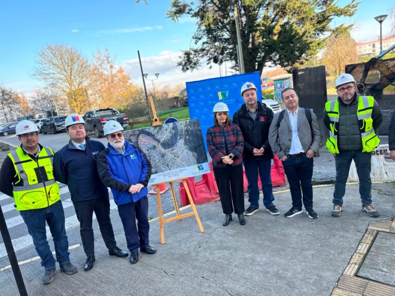 GORE Los Ríos y MINVU inician obras para mejoramiento urbano en puntos críticos de Valdivia y Corral