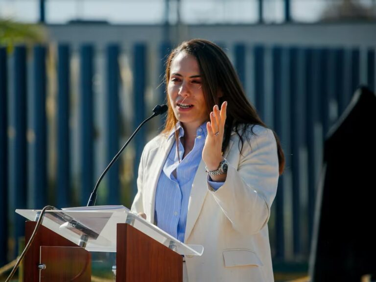 Natalia Duco renuncia al Ministerio del Deporte tras cinco meses en el cargo
