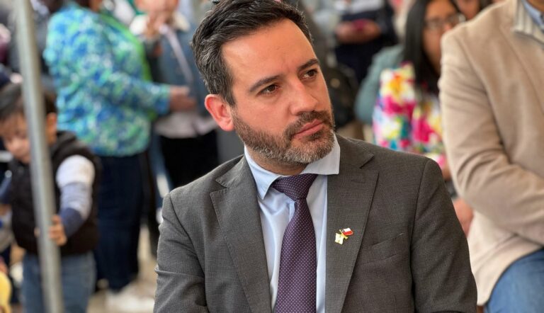 Suspenden por 41 días a core Mario Schmeisser tras condena por conducir en estado de ebriedad