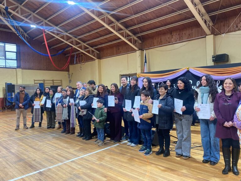 Barrios Culturales acercan oficios y talleres en tres comunas