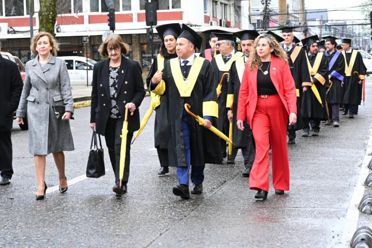 UACh conmemoró sus 72 años relevando el diálogo como tarea universitaria