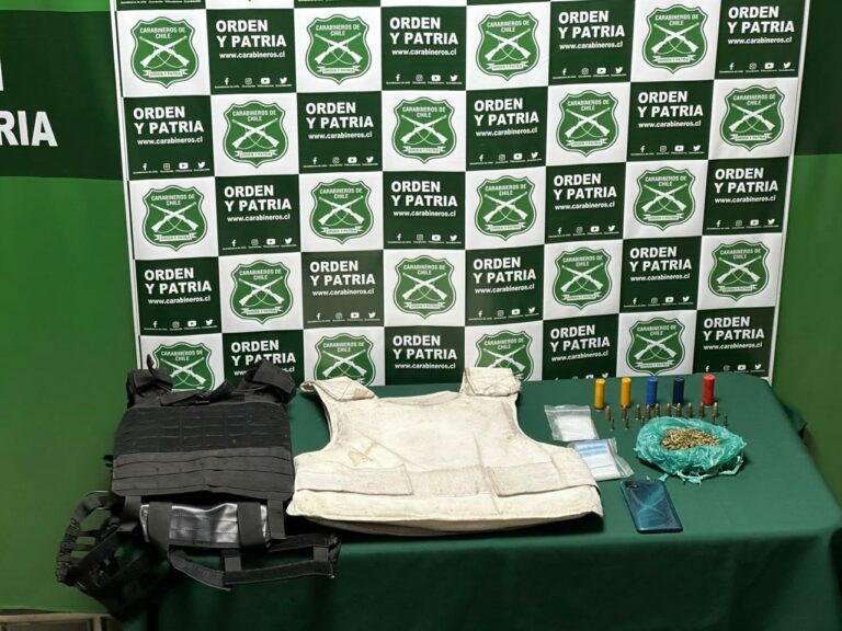 OS-9 detiene a adolescente e incauta municiones, marihuana y chalecos antibalas