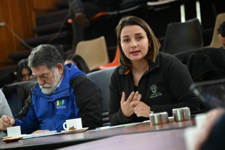Alcaldes gestionan reunión con Presidente Kast para abordar prioridades de Los Ríos