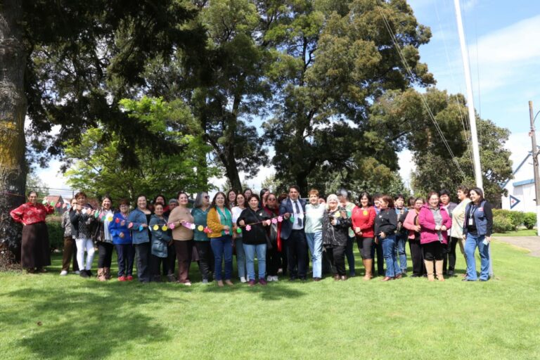 Con un espacio de autocuidado y reconocimiento, conmemoran el Día de la Mujer Rural