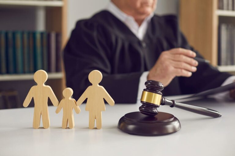 Trampa legal permite  que miles de deudores de alimentos se burlen de la justicia y del Registro Nacional