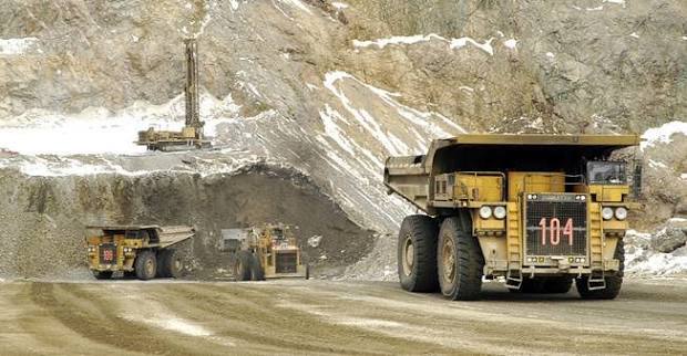 Economía chilena sigue en terreno negativo: Imacec cae 1%