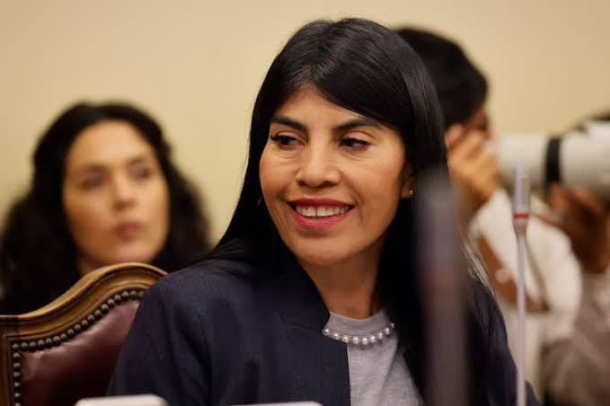 Gobierno recorta la ciencia: Becas Chile pierde casi $2.000 millones y Fondequip un 82%